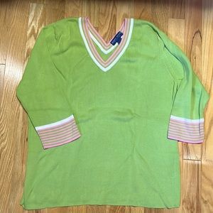 Karen Scott Petites light weight V-neck sweater